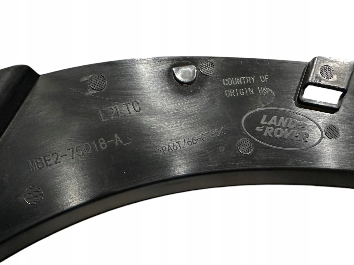RANGE LAND ROVER SV cover M8E2-75018-A M8E275018A