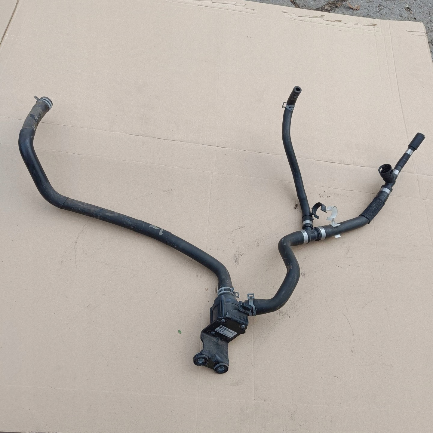 Ford Kuga MK2 2014 supplementary water pump hoses 704299010
