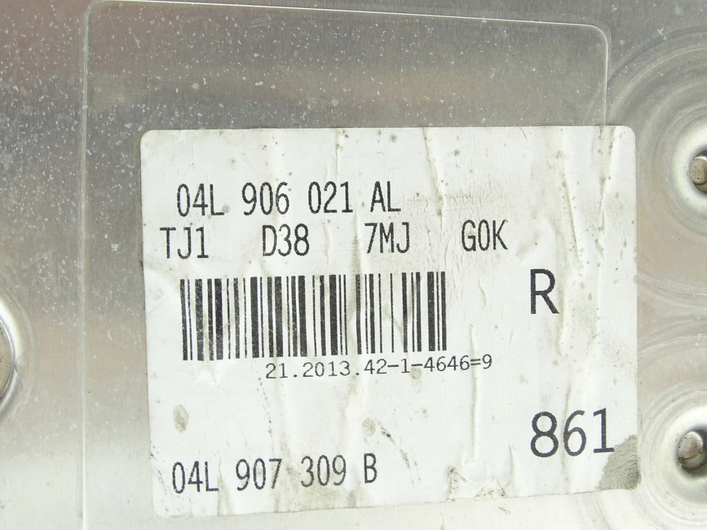 control unit computer of the engine ECU SKODA OCTAVIA III CLHA 04L906021AL