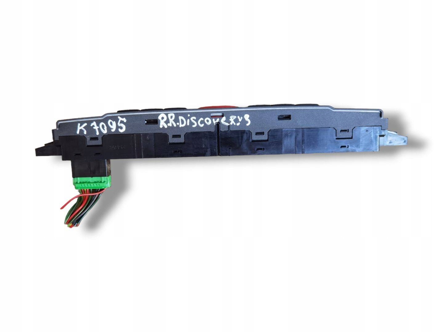 Panel switch Land Rover Discovery 3 L319 2005 YUL500860WUX