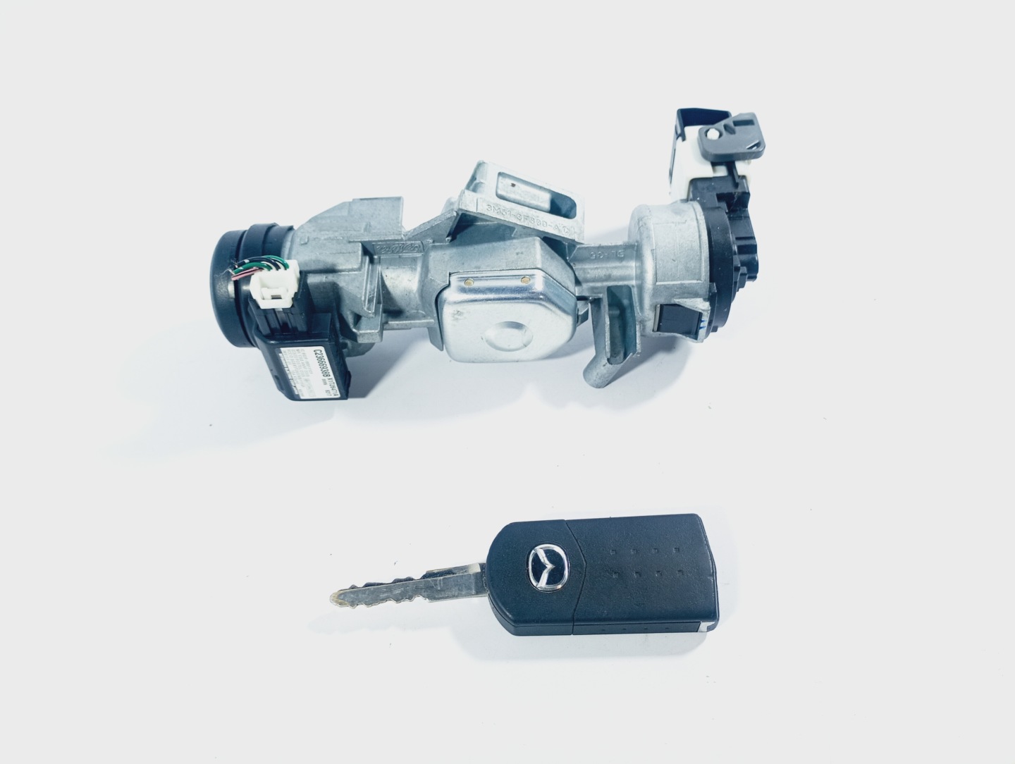 ignition Z KLUCZYKIEM MAZDA 5 V 05-15 OE C23666938B