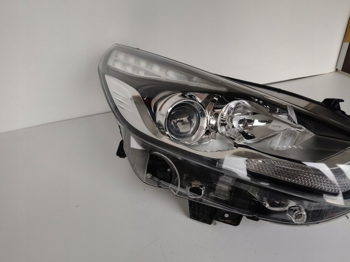 light right REFLEKTOR FORD S-MAX MK2 14- GALAXY MK4 15- LED