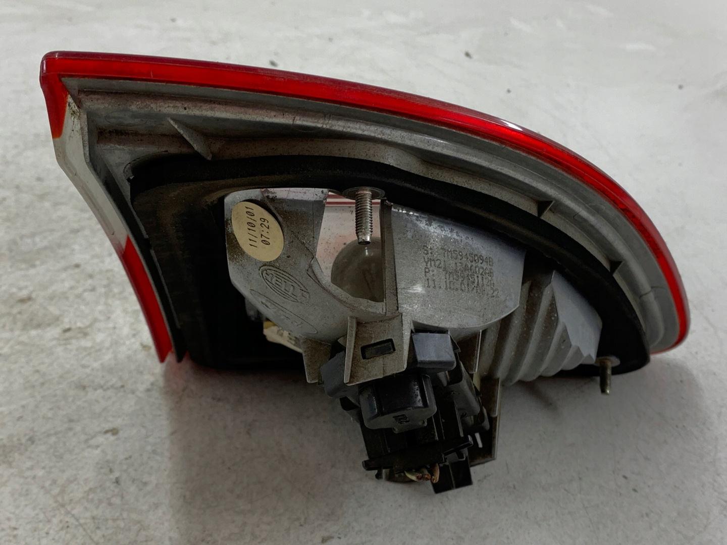 VW SHARAN and LIFT light right rear part trunk door cap