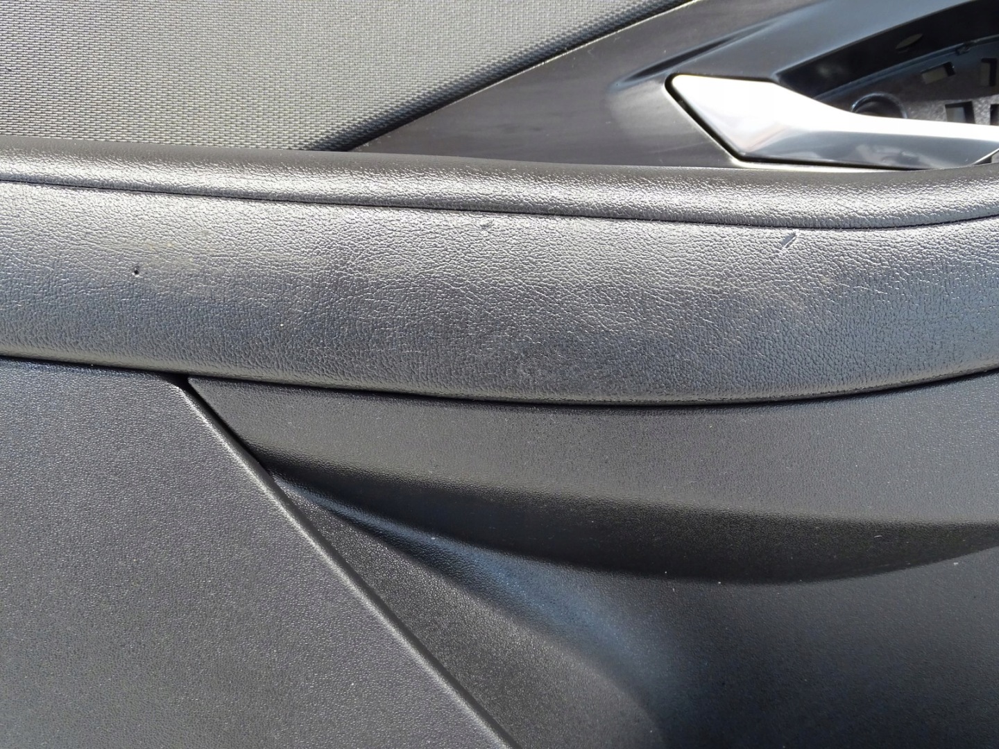 side upholstery door left front front JAGUAR E-PACE J9C3-20963-A EU