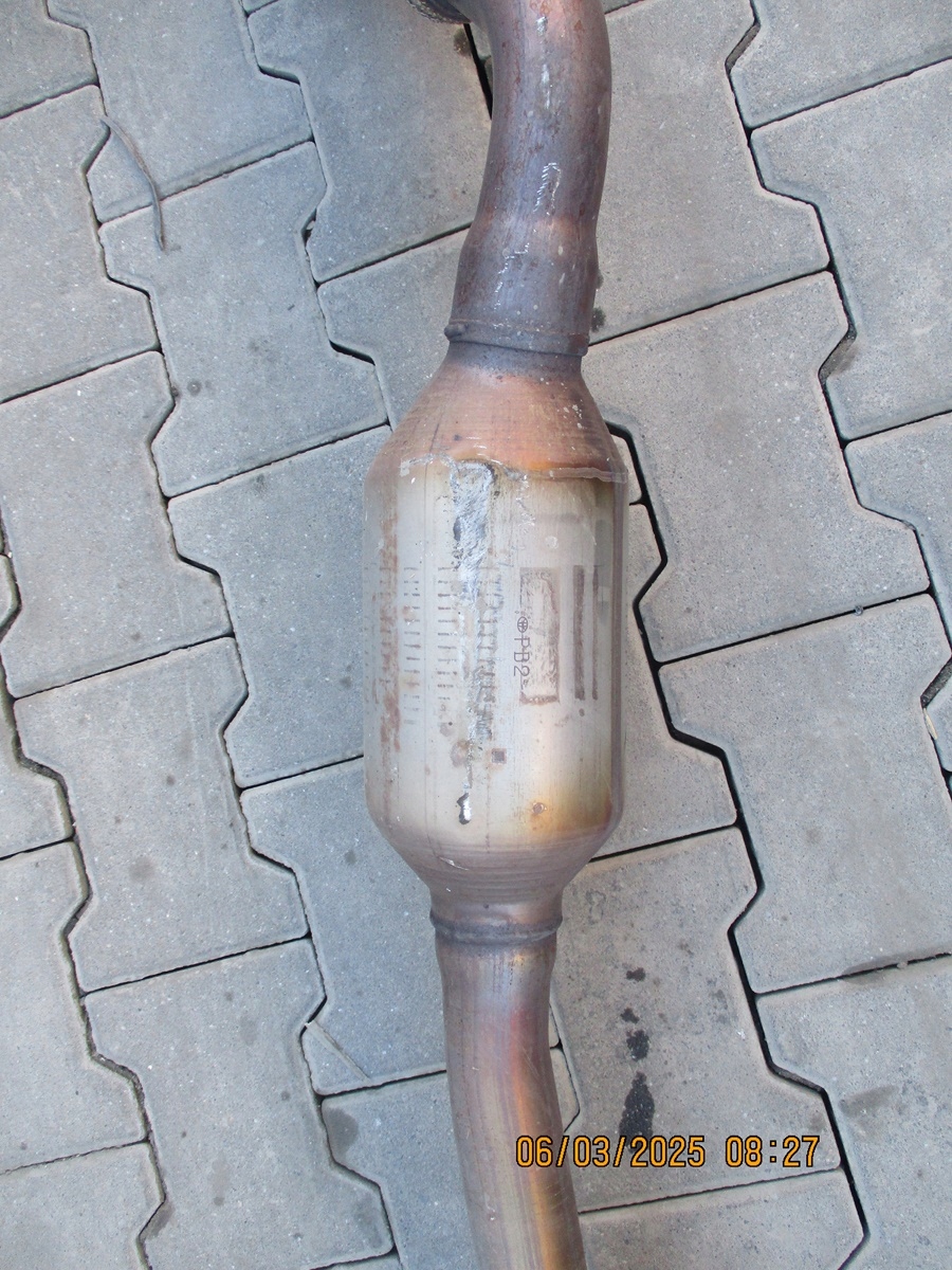 exhaust pipe TLUMIK TOYOTA RAV 4 V 32514 catalyst