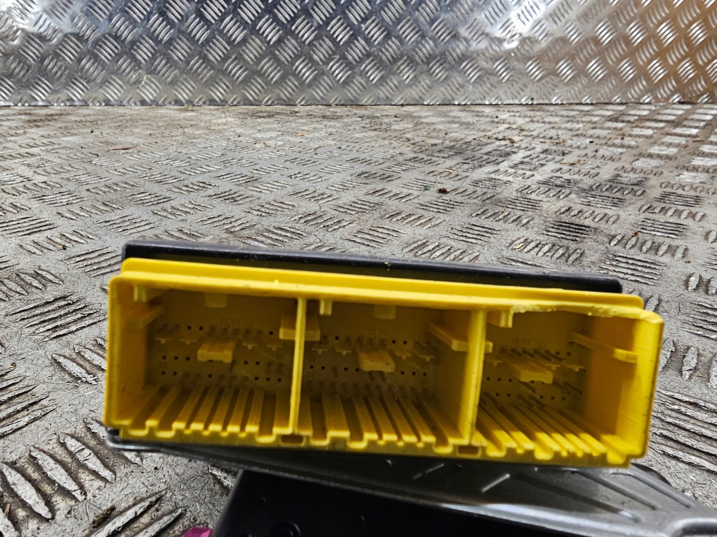 RENAULT TRAFIC 23r modul SENSOR airbag