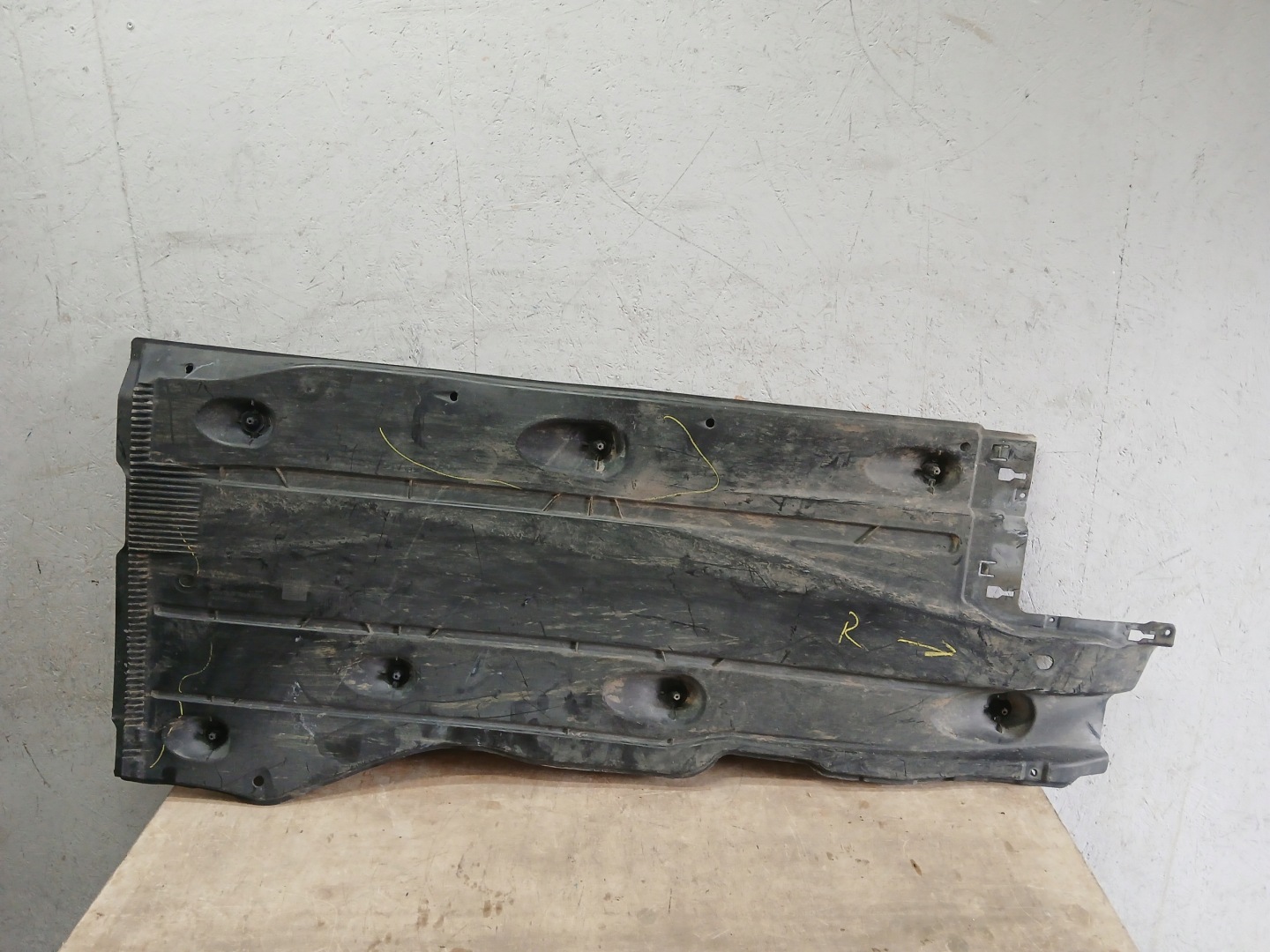 Blende Abdeckung abdeckung des Bodens rechts VW GOLF VII 7 5Q0825202L