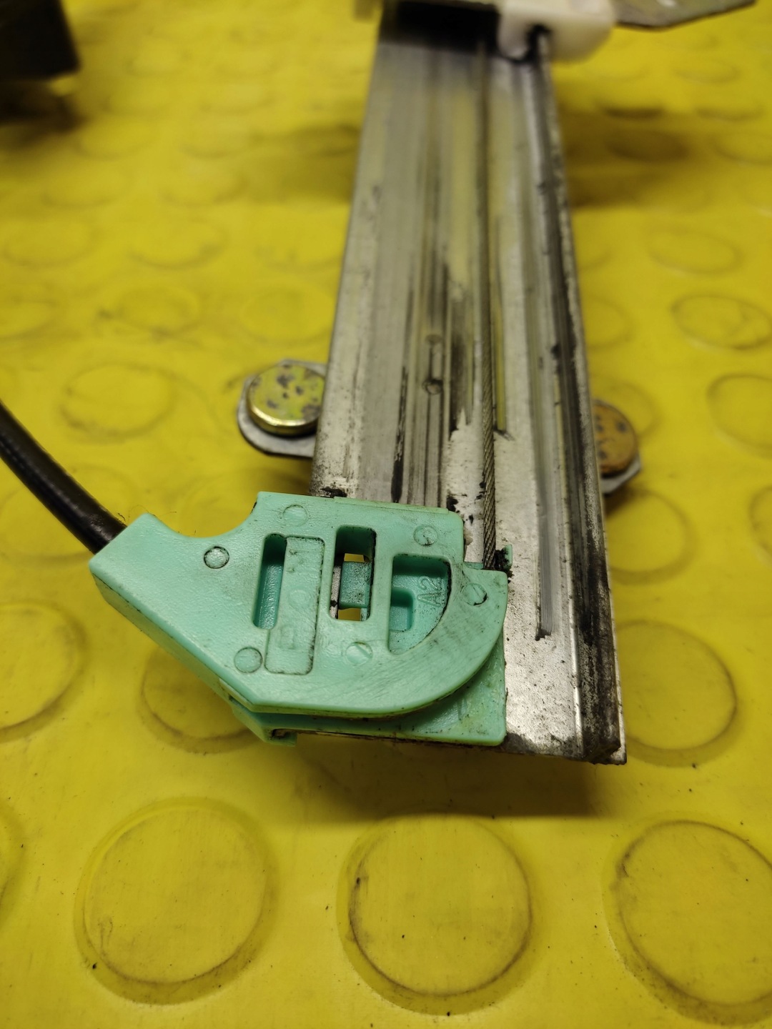 KIA RIO II window regulator left front