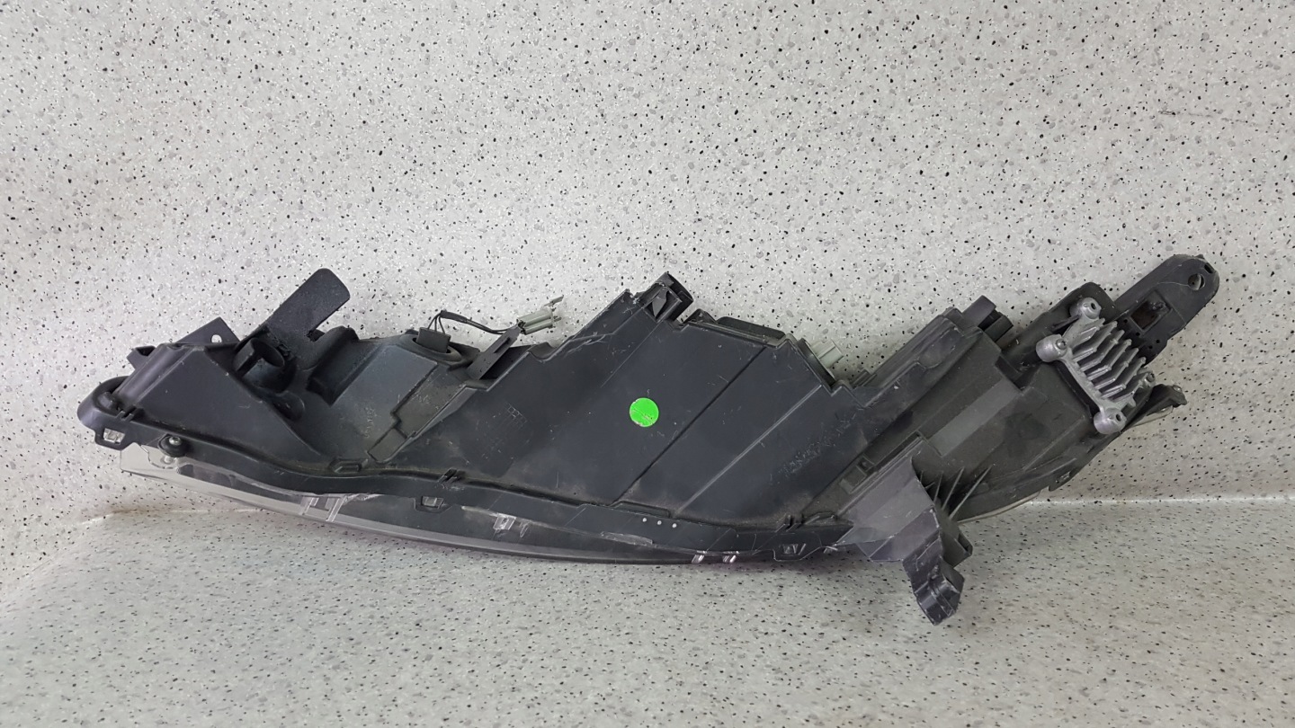 NISSAN JUKE II 2018 - right LED light D 9380
