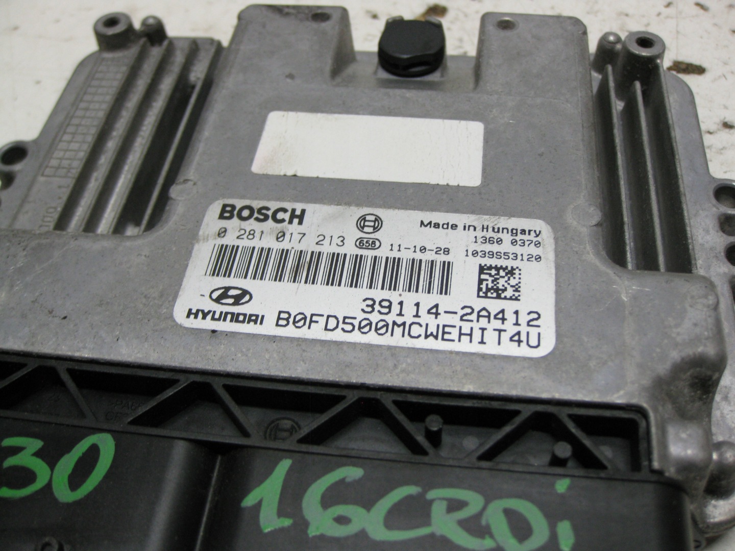 HYUNDAI I30 1.6 CRDI 12R computer control unit of the engine 39114-2A412