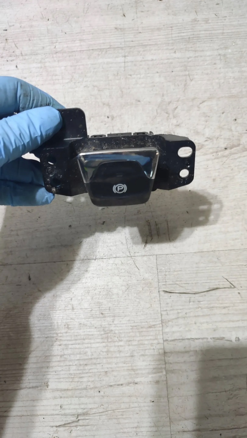 Jeep Cherokee KL 15r. 2.0d switch button electric brake