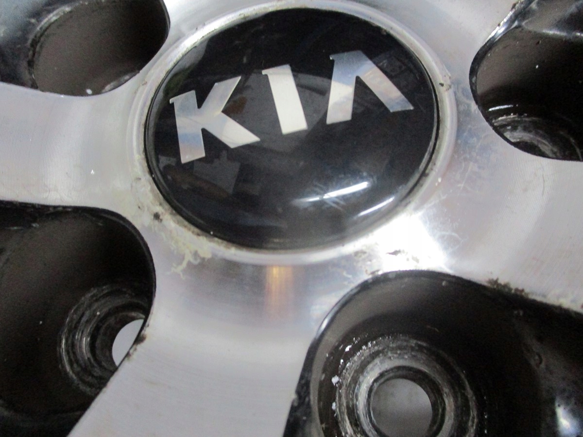 wheels discs tyres KIA SORENTO R18 pirelli