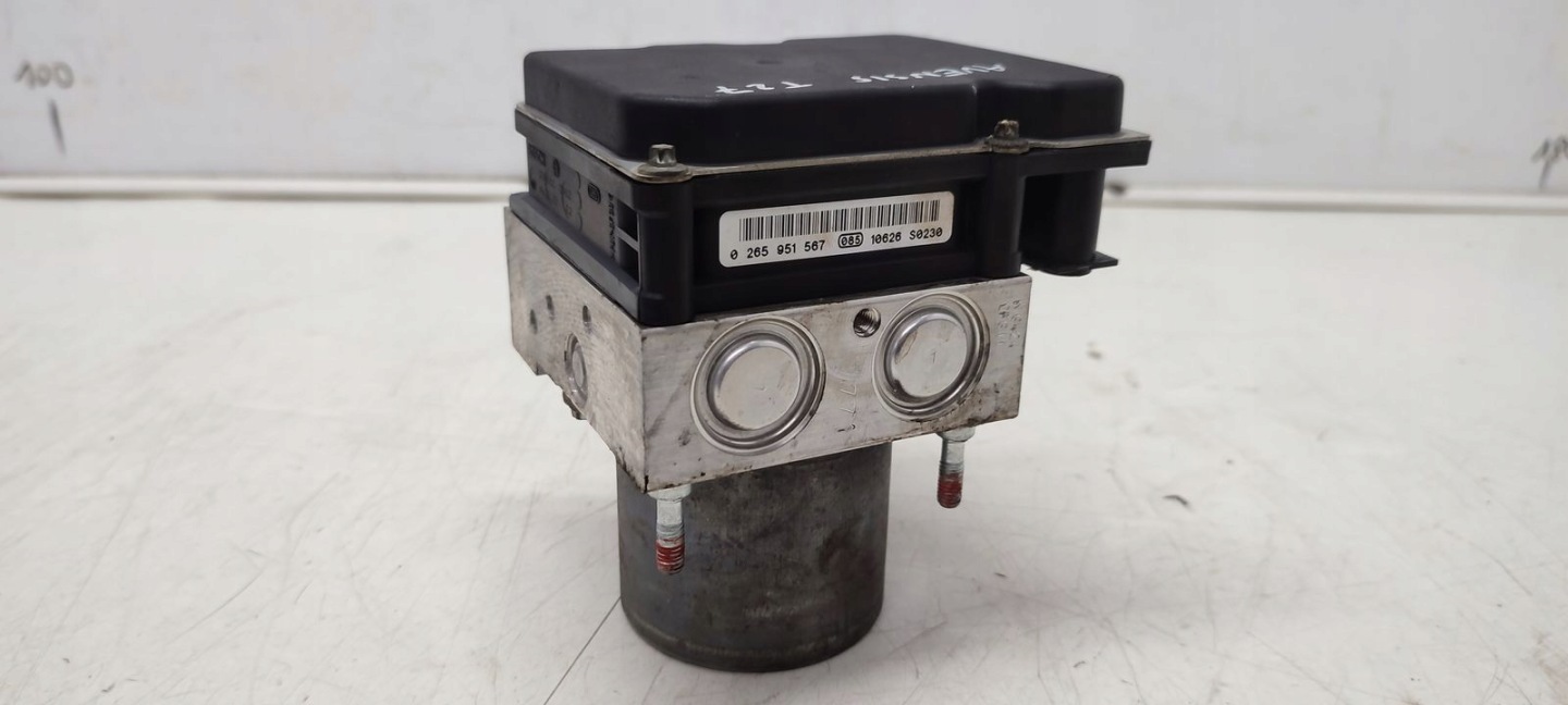 Pompa ABS Toyota Avensis T27 2,2 D4D