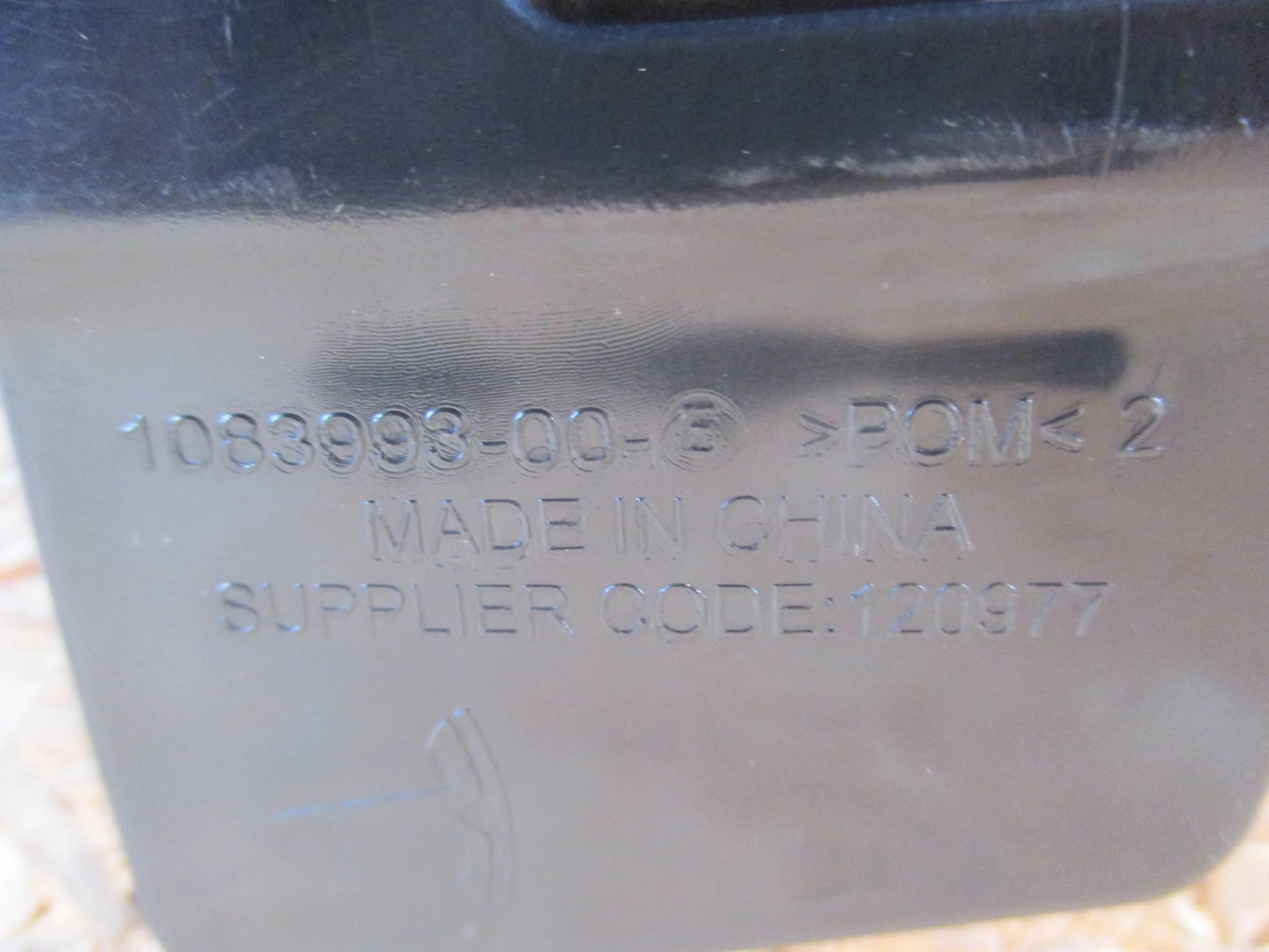 bumper bracket rear part right TESLA MODEL 3