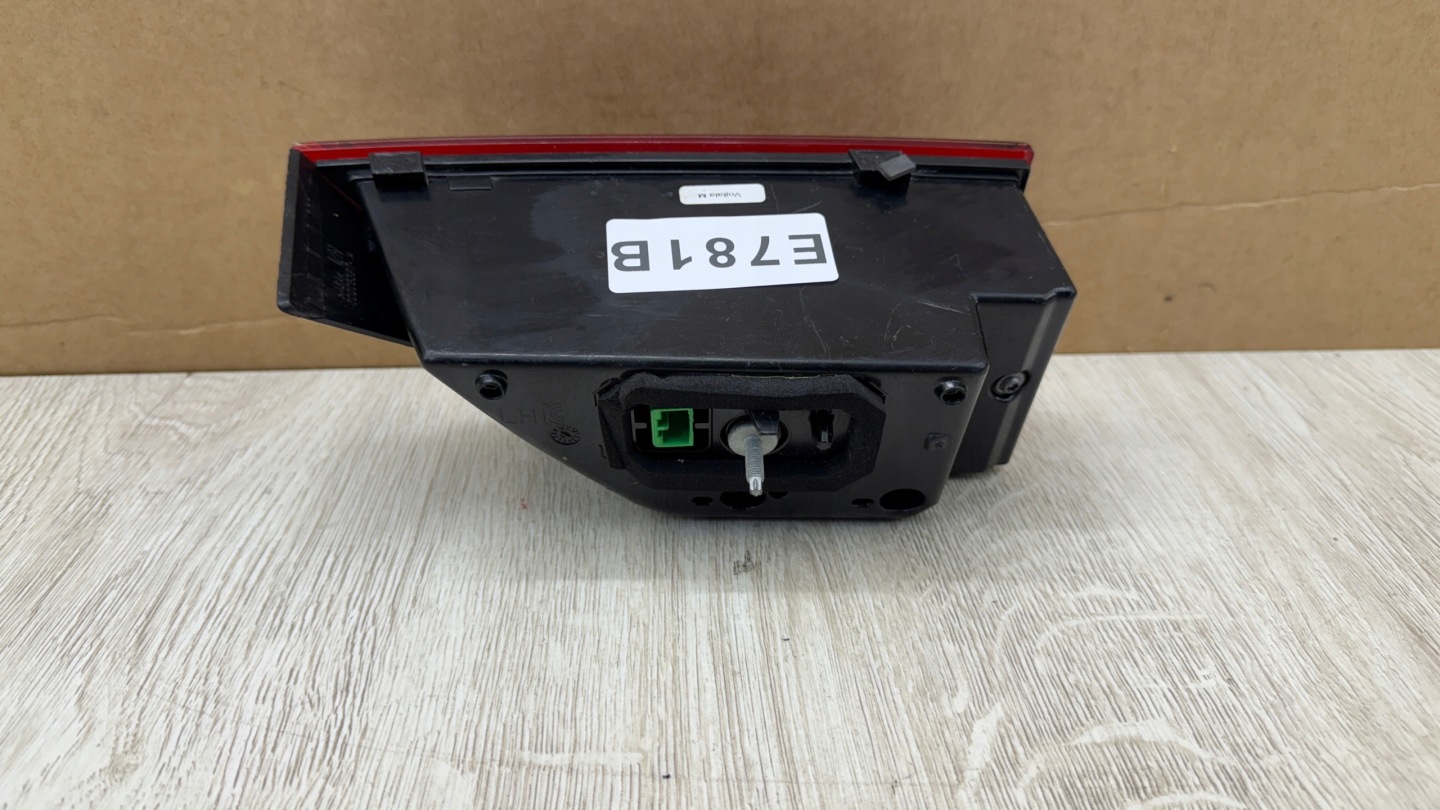 JAGUAR E-PACE X540 left light rear part rear to the bonnet LED J9C3-13193-CC E781B