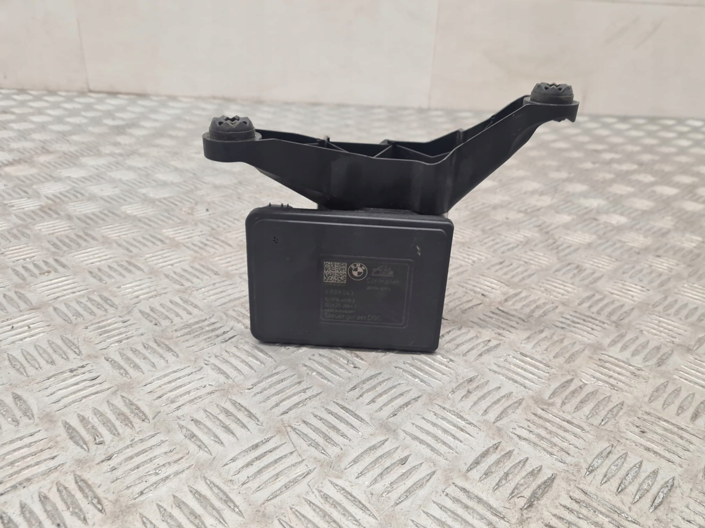 BMW X1 F48 SERVOFRENO ABS 6888043