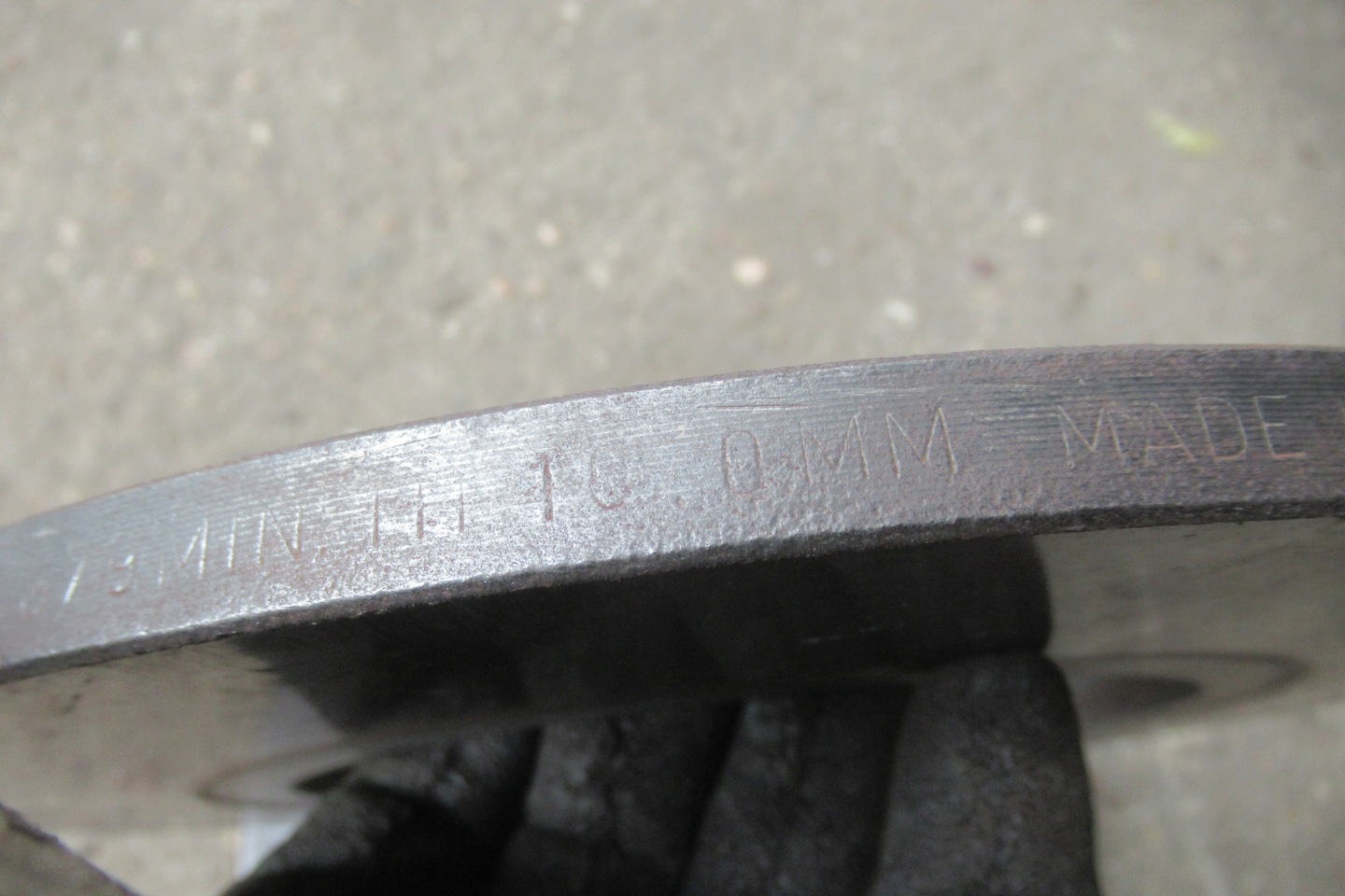 AUDI A4 B9 AVANT 3.0 TDI 18R discs brake rear part KOMPLET