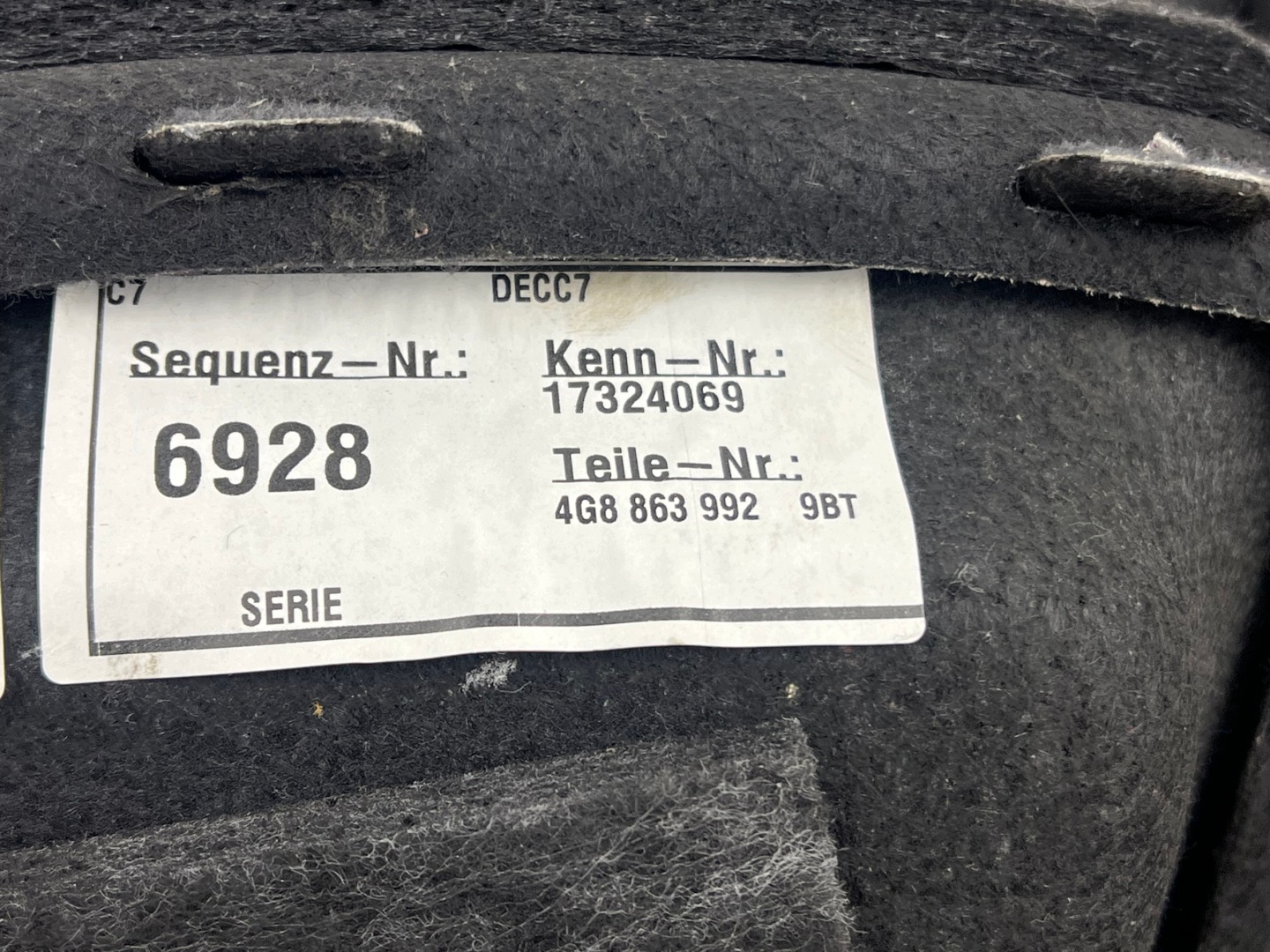 AUDI A7 4G boot upholstery right 4G8863992