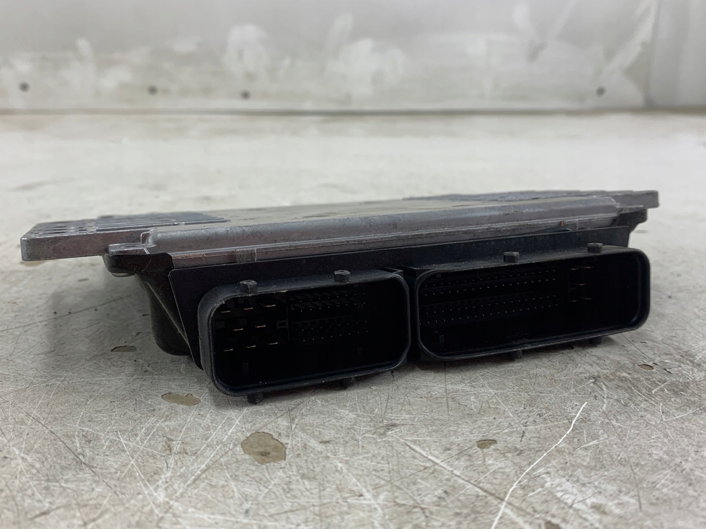 NISSAN PRIMERA P12 1.8 unité de commande électronique uce moteur MEC37-100