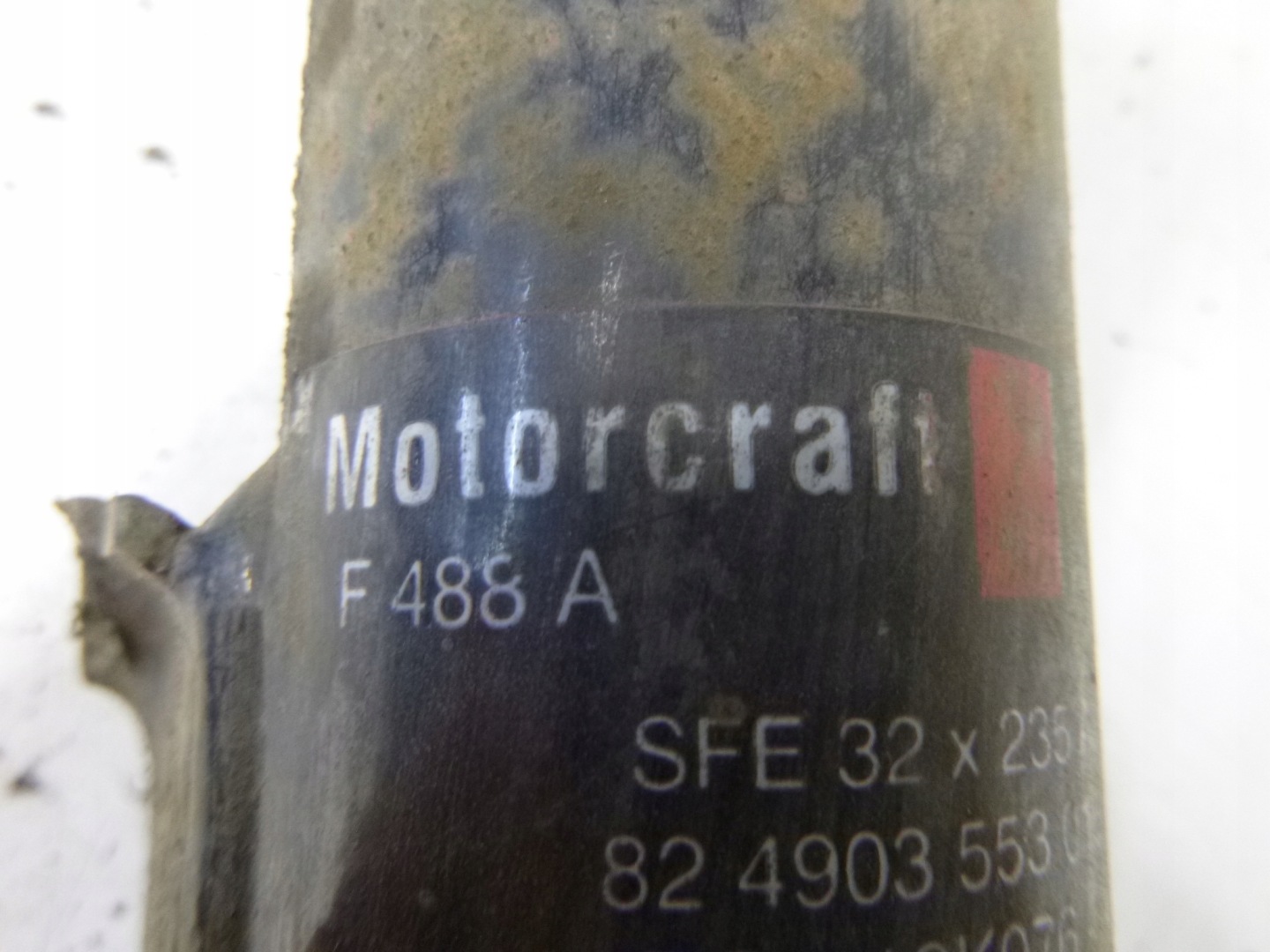 STOSSDÄMPFER HECK FORD MONDEO II 1.8 98R.