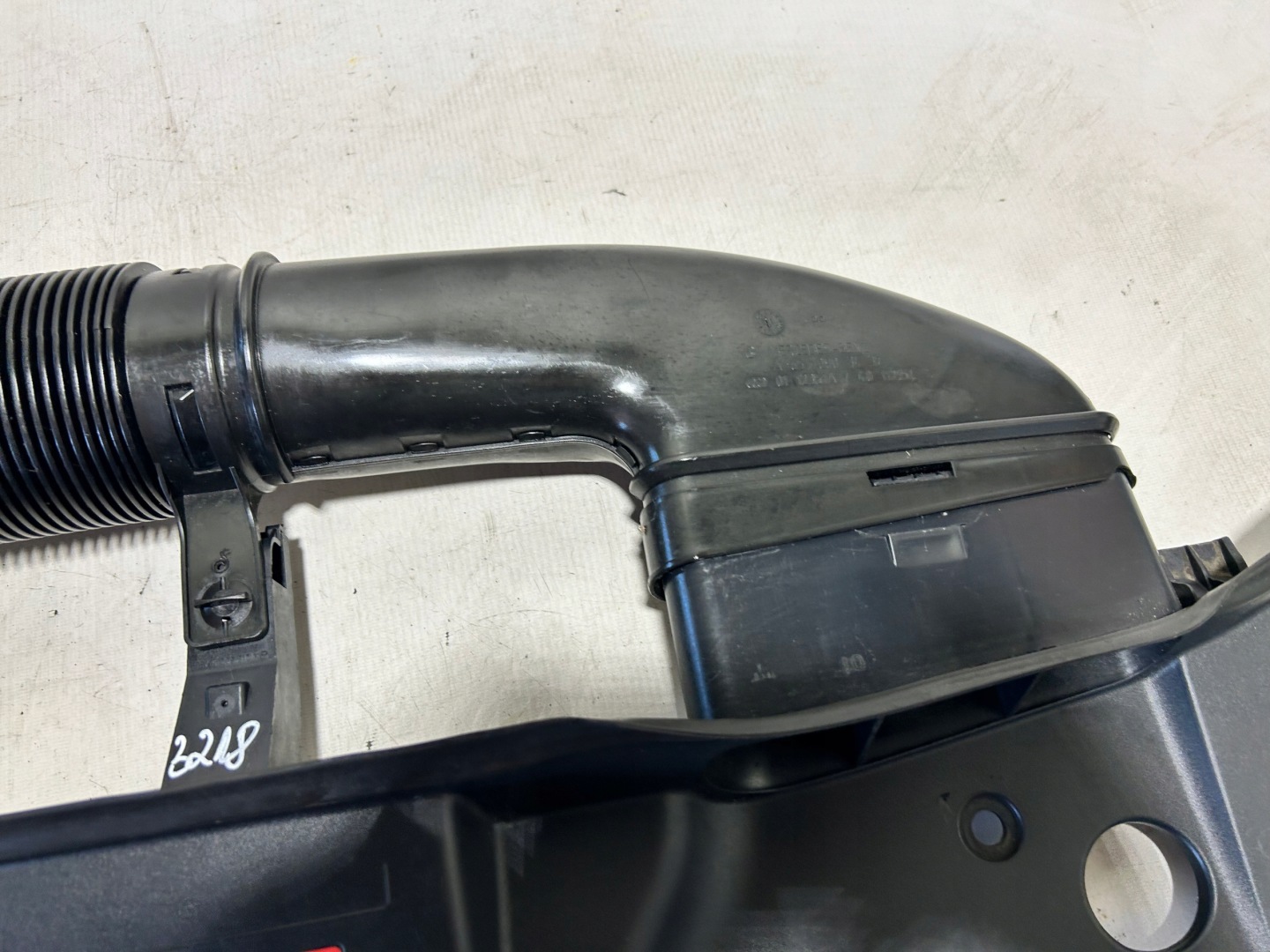 abdeckung frontmaske vorne MERCEDES CLS W218 luftansaugkanal