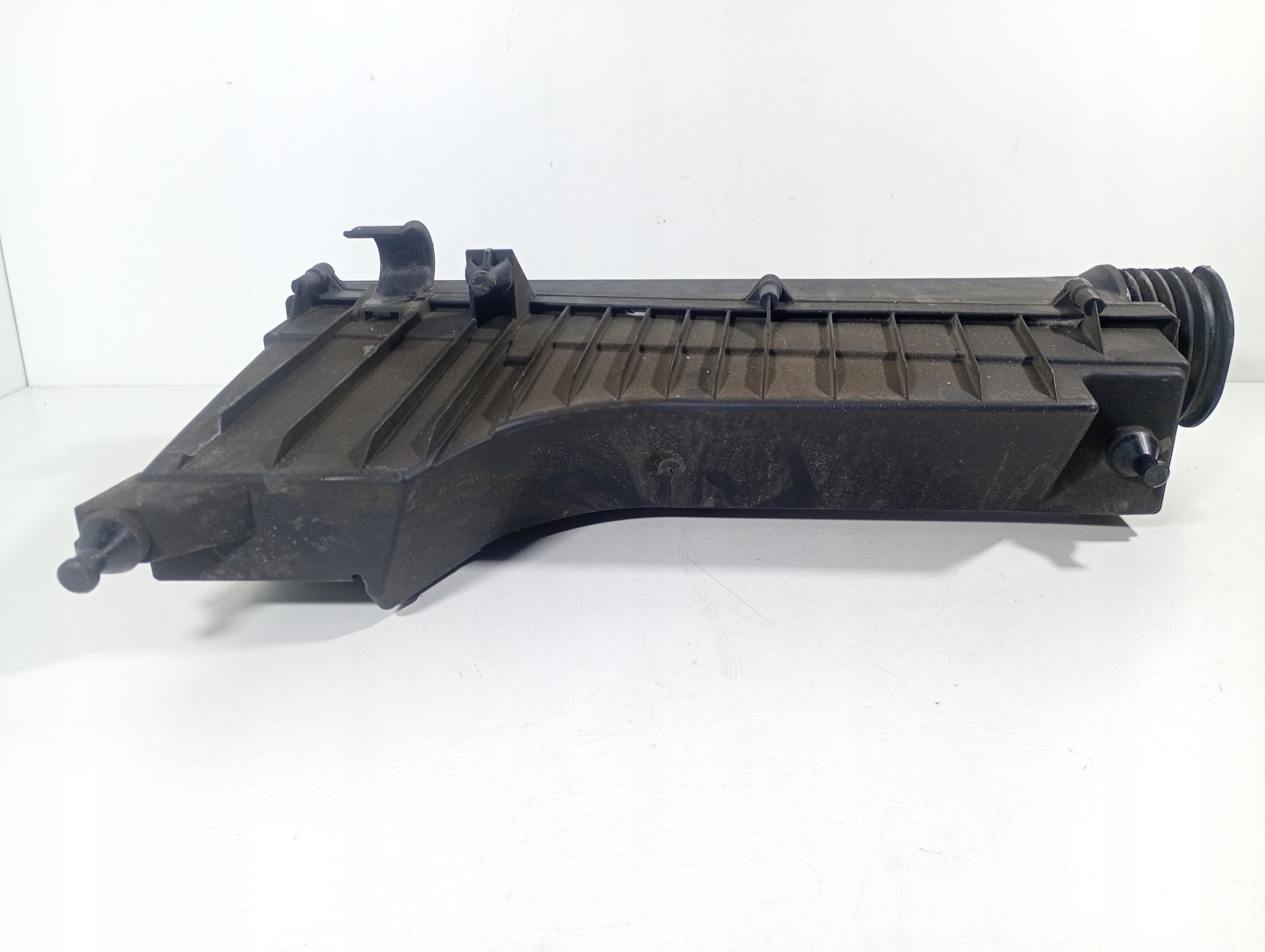 Mercedes W203 00-07 Gehäuse filter luft OE A1110940204 2.0 K