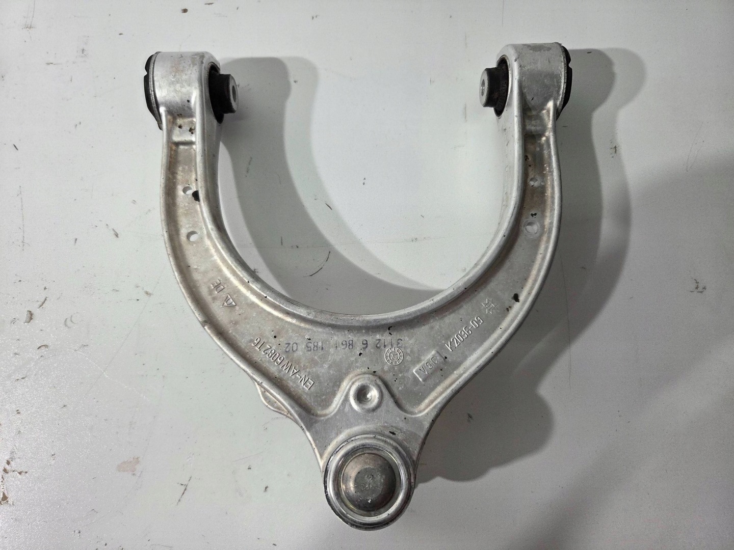 BMW 5 G30 G31 arm front left=right ENAW6082T6 (Q653)