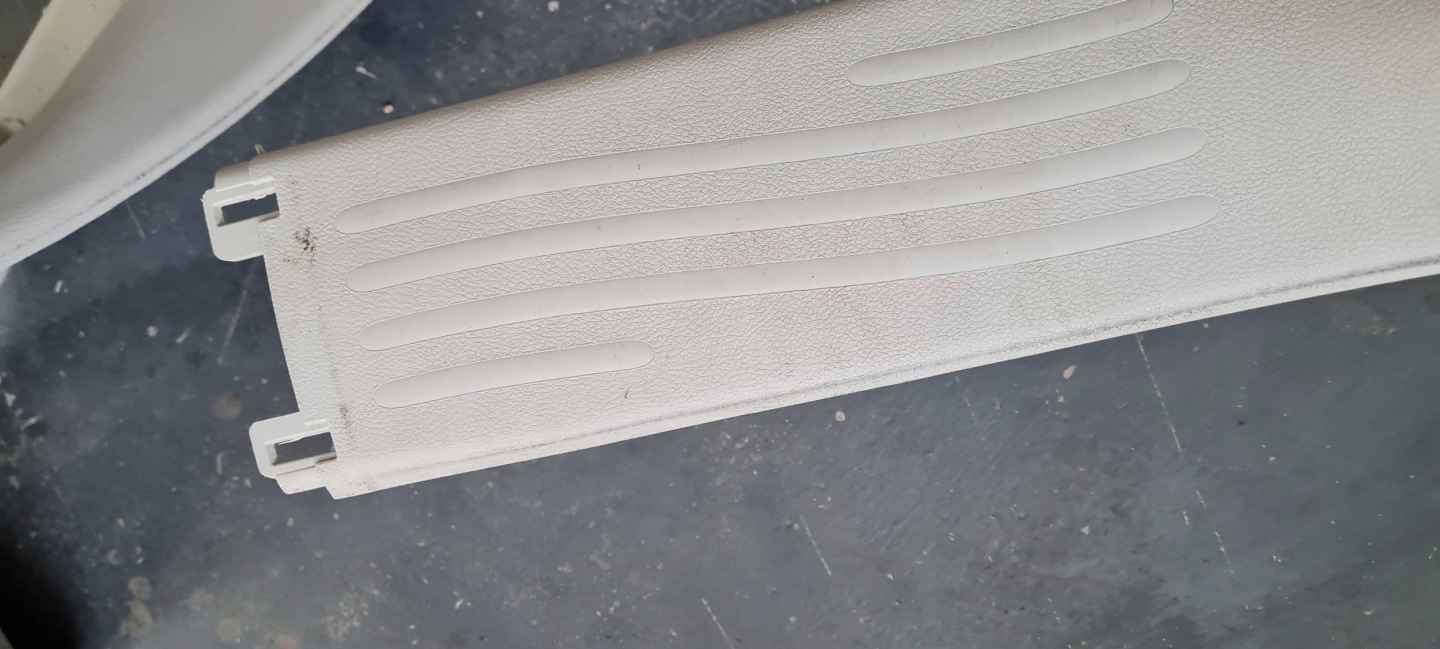Chrysler Pacifica 2022 moulding cover cap threshold right 6DQ34PD2AE