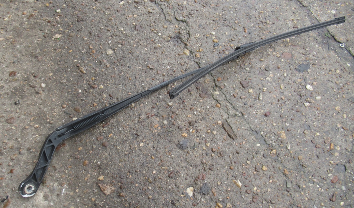 BOXER JUMPER DUCATO 2.2 HDI 14R wiper arm left