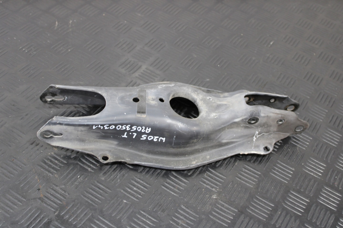 Querlenker links heck A2053500341 MERCEDES C-KLASA W205 SB