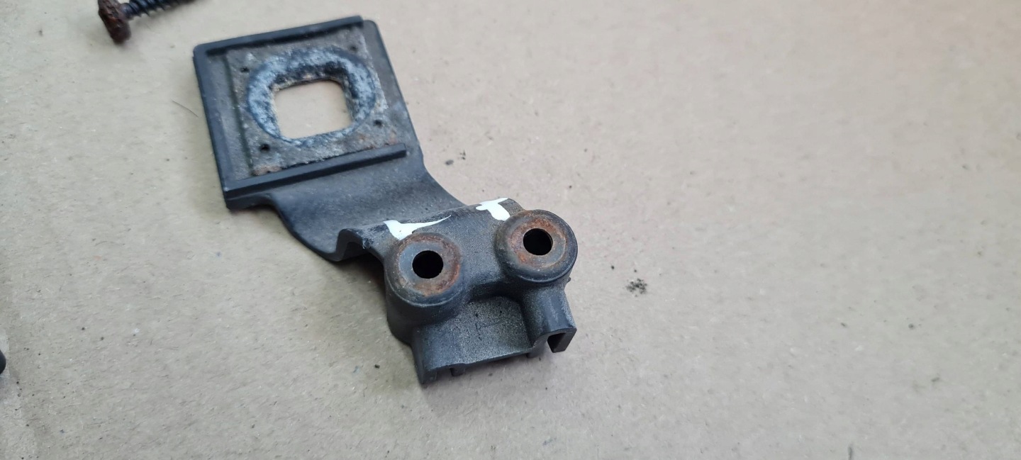 A5 8T LIFT S5 bracket holder lights left left front 1301330049 A4 B8 S4