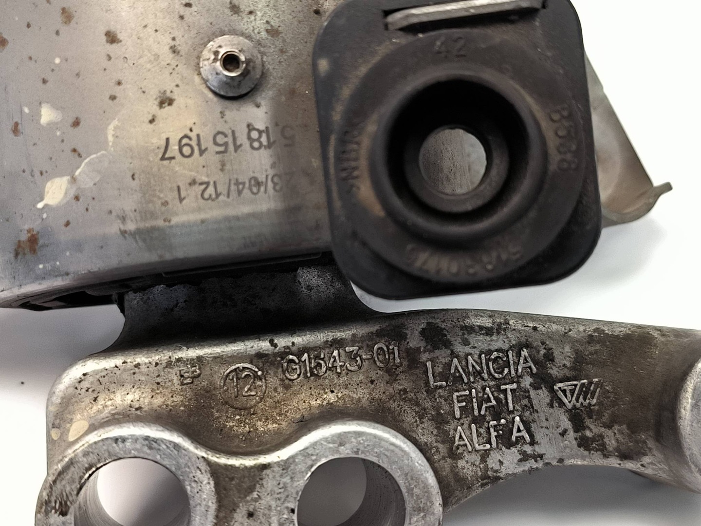 engine mount 51815197 OPEL COMBO D