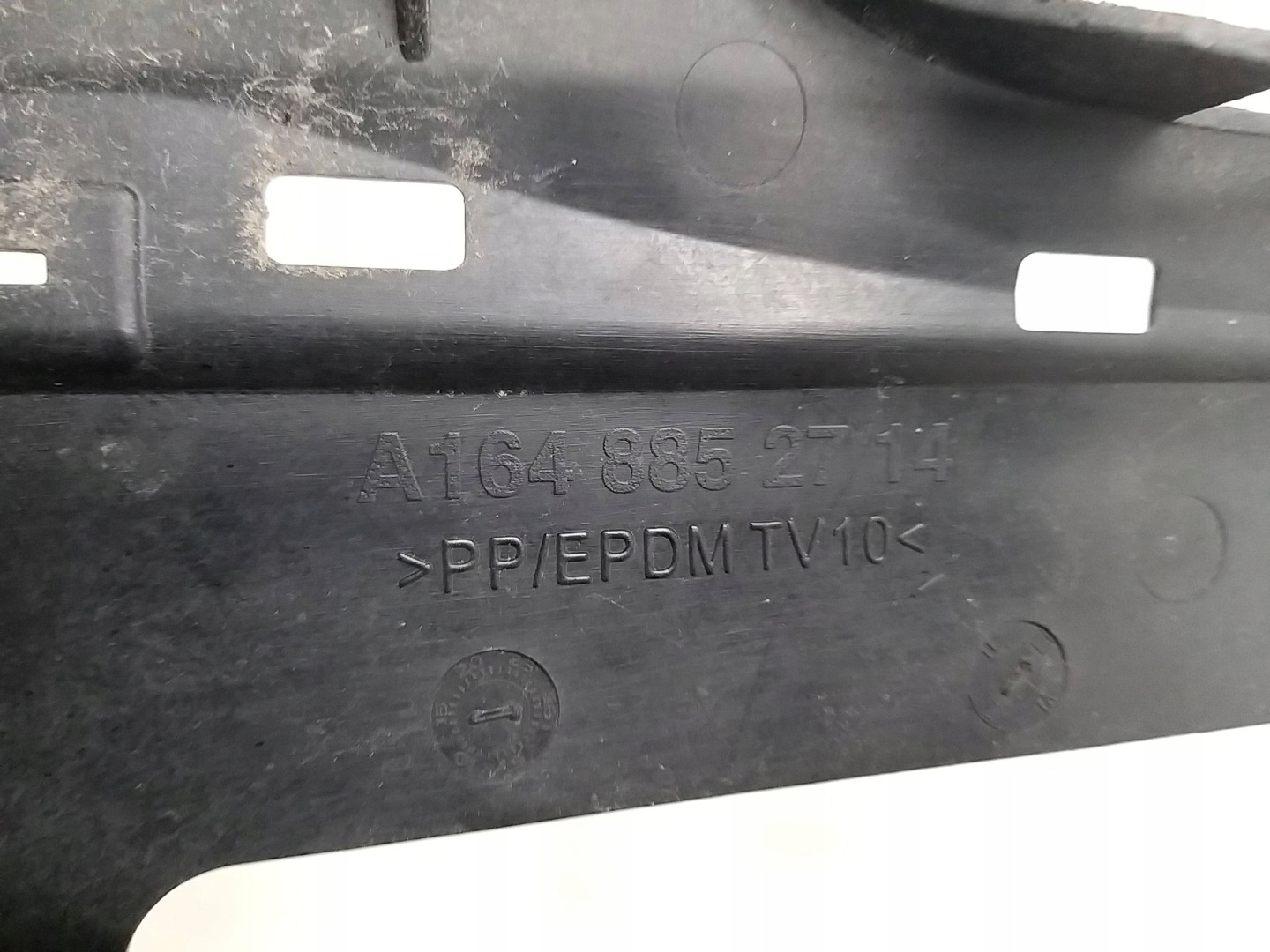 MERCEDES ML W164 05- Support Support plaque Pare choc Arrière A1648852714