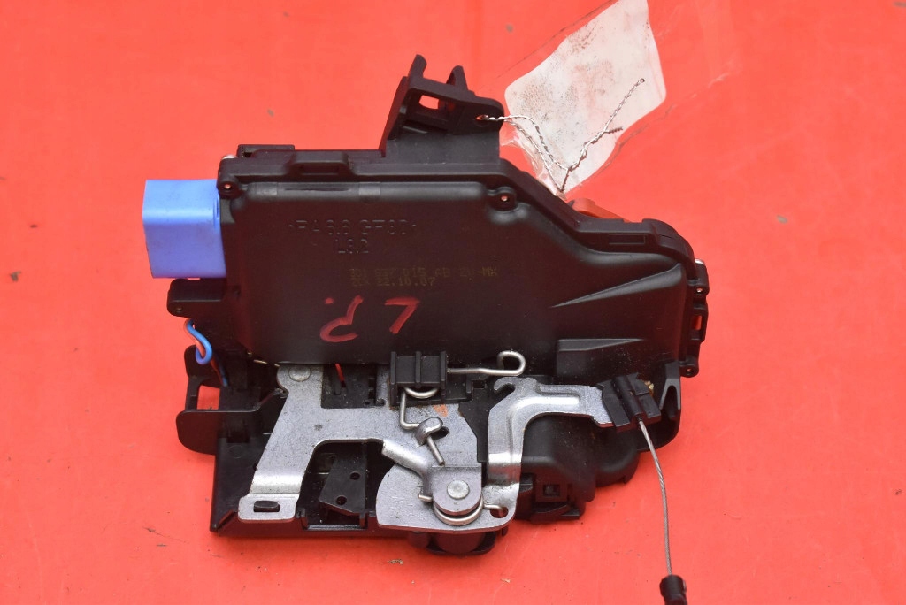 lock door left front front EU 3D1637015AB VW JETTA 5 V sedan 05-11