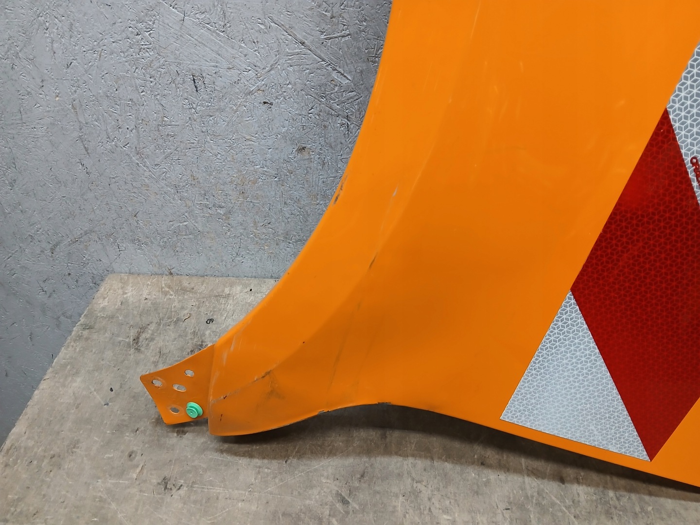 fender front left MERCEDES SPRINTER W907 A907 W910 A910