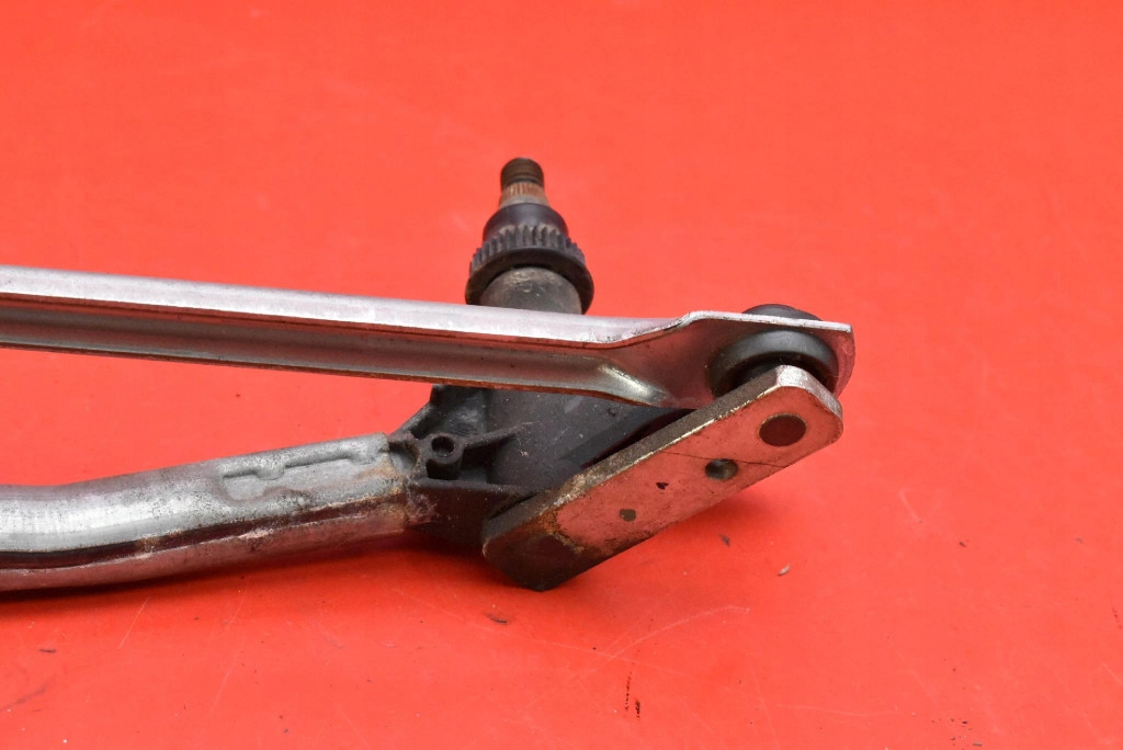 Gestänge Motor Wischer vorne EU 7157789-06 BMW E87 04-07