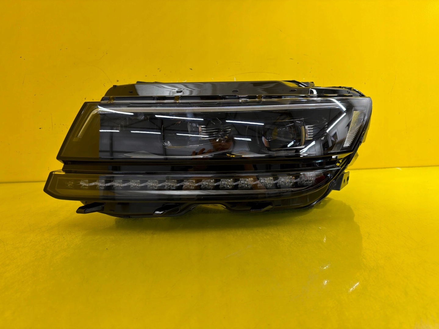 light left VW Tiguan II Allspace Full Led 5NN941081C