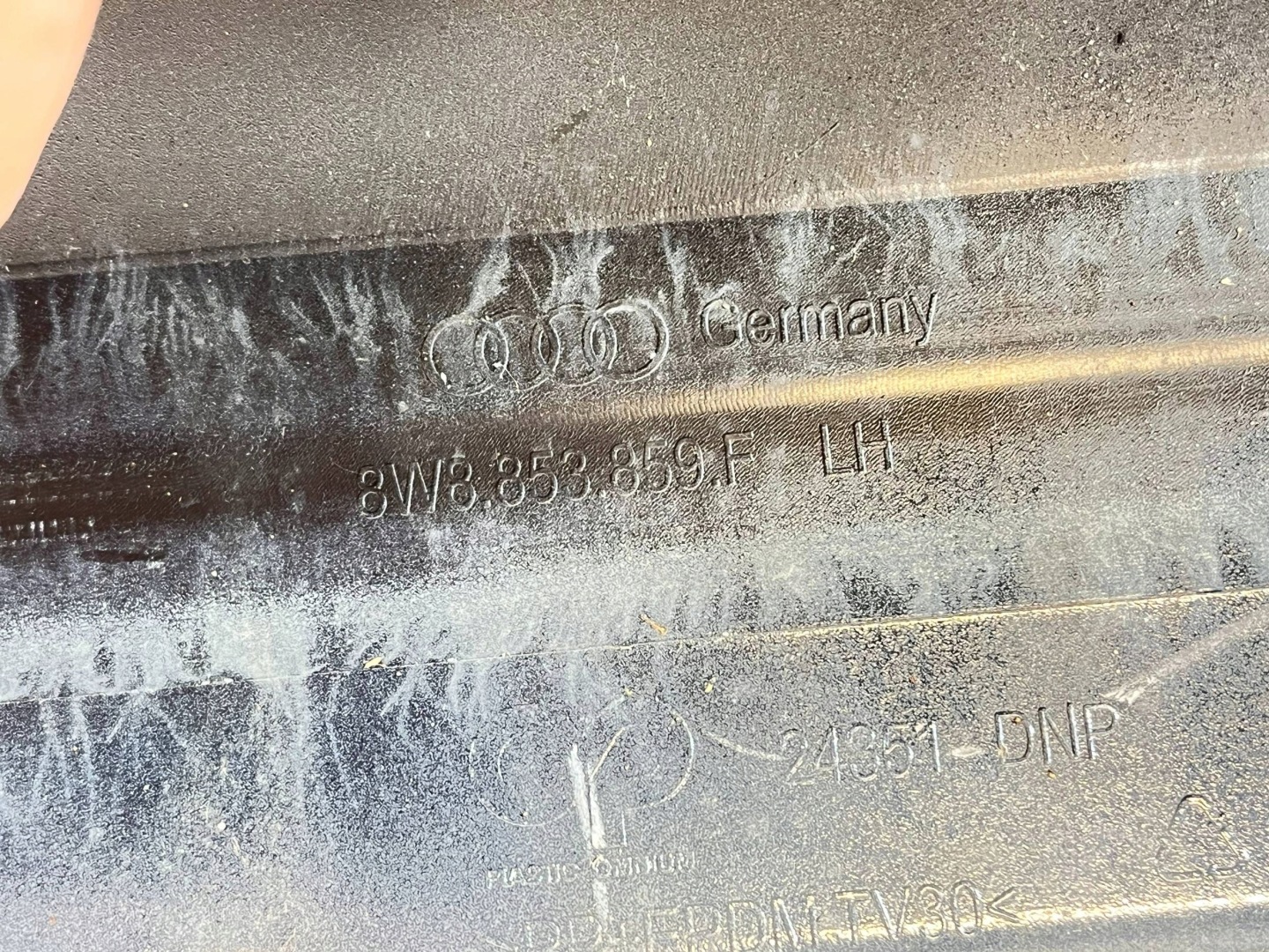 moulding PROGWA left side Audi A5 8W 8W8853859F