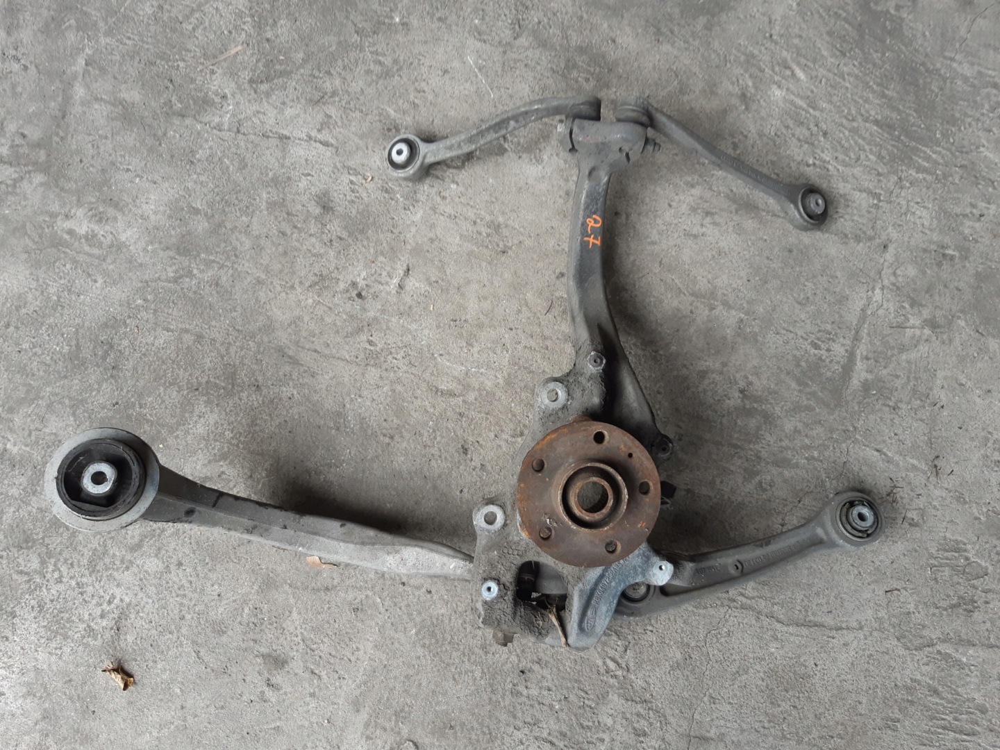 AUDI A4 B8 A5 8T A6 C7 A7 swing right right front 8K0407258ABS