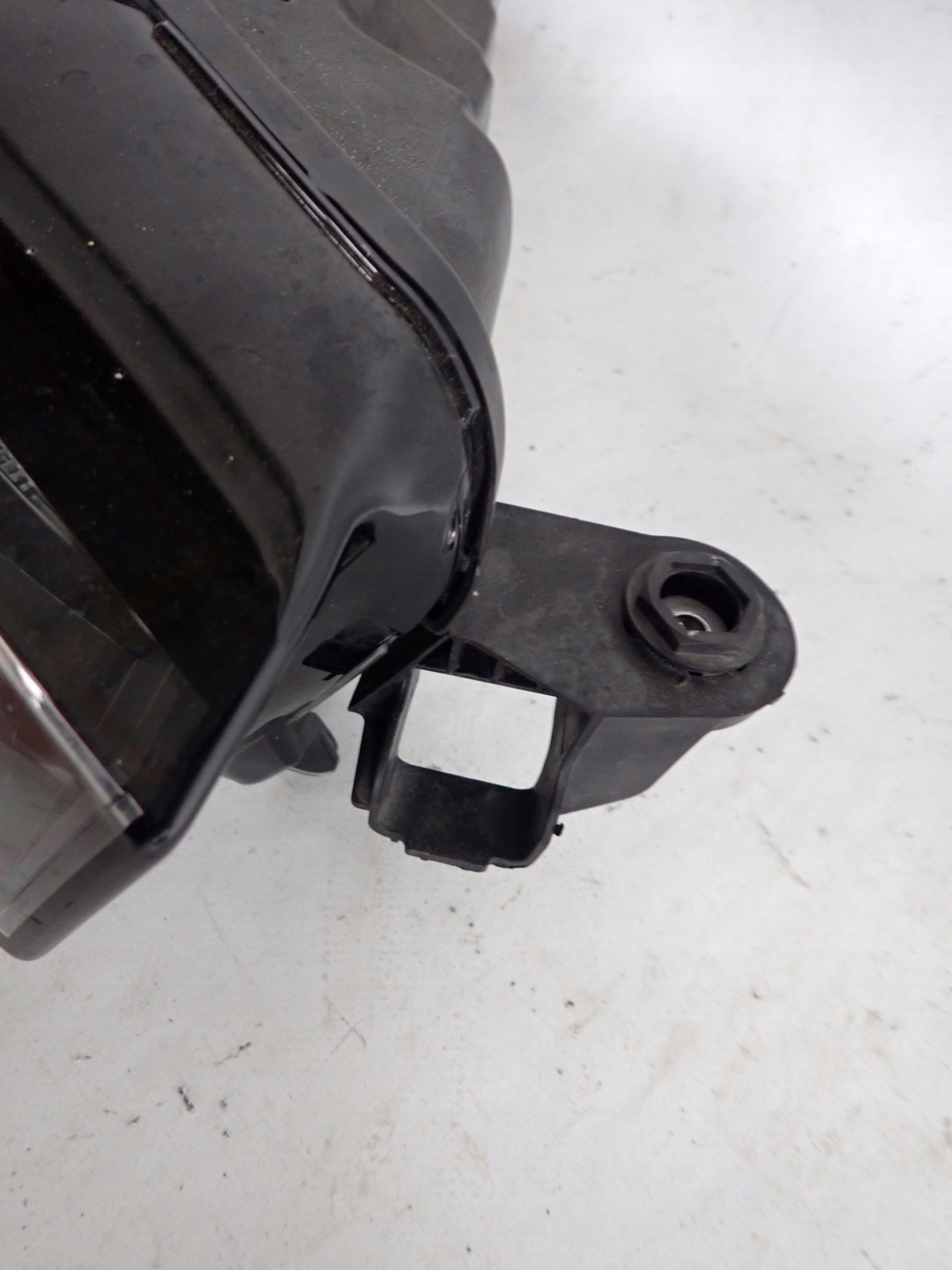 SKODA SCALA 657 19- light right front front 657941016