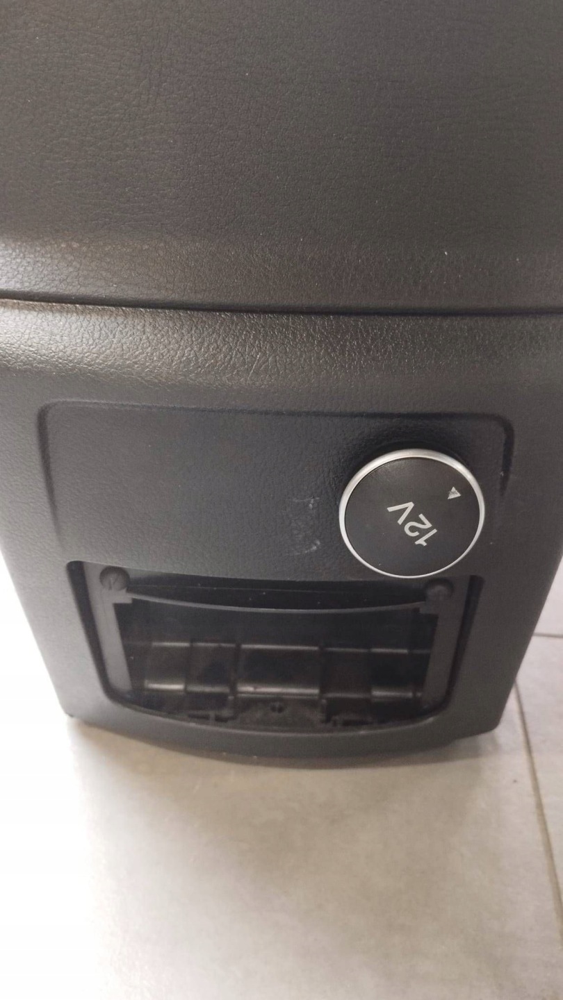 Ford Mondeo MK IV armrest tunel central CS71A045A20