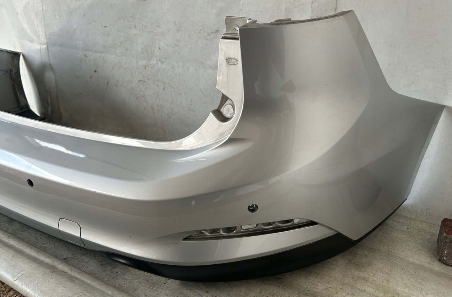 bumper rear part rear FORD FOCUS MK4 KOMBI PDC
