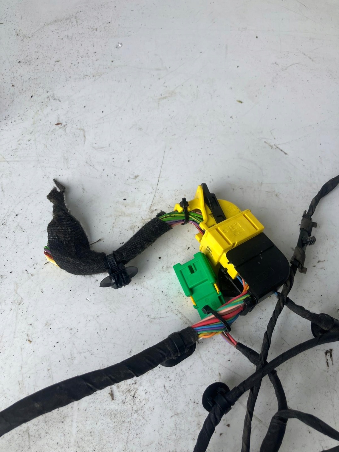 bundle wiring seat PEUGEOT 308 T9 left front electrics GRZANE MASAZ
