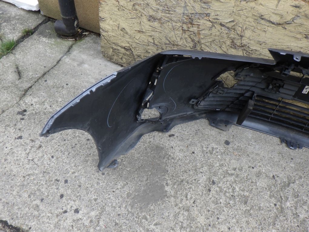 TOYOTA COROLLA E21 sedan 18- front bumper