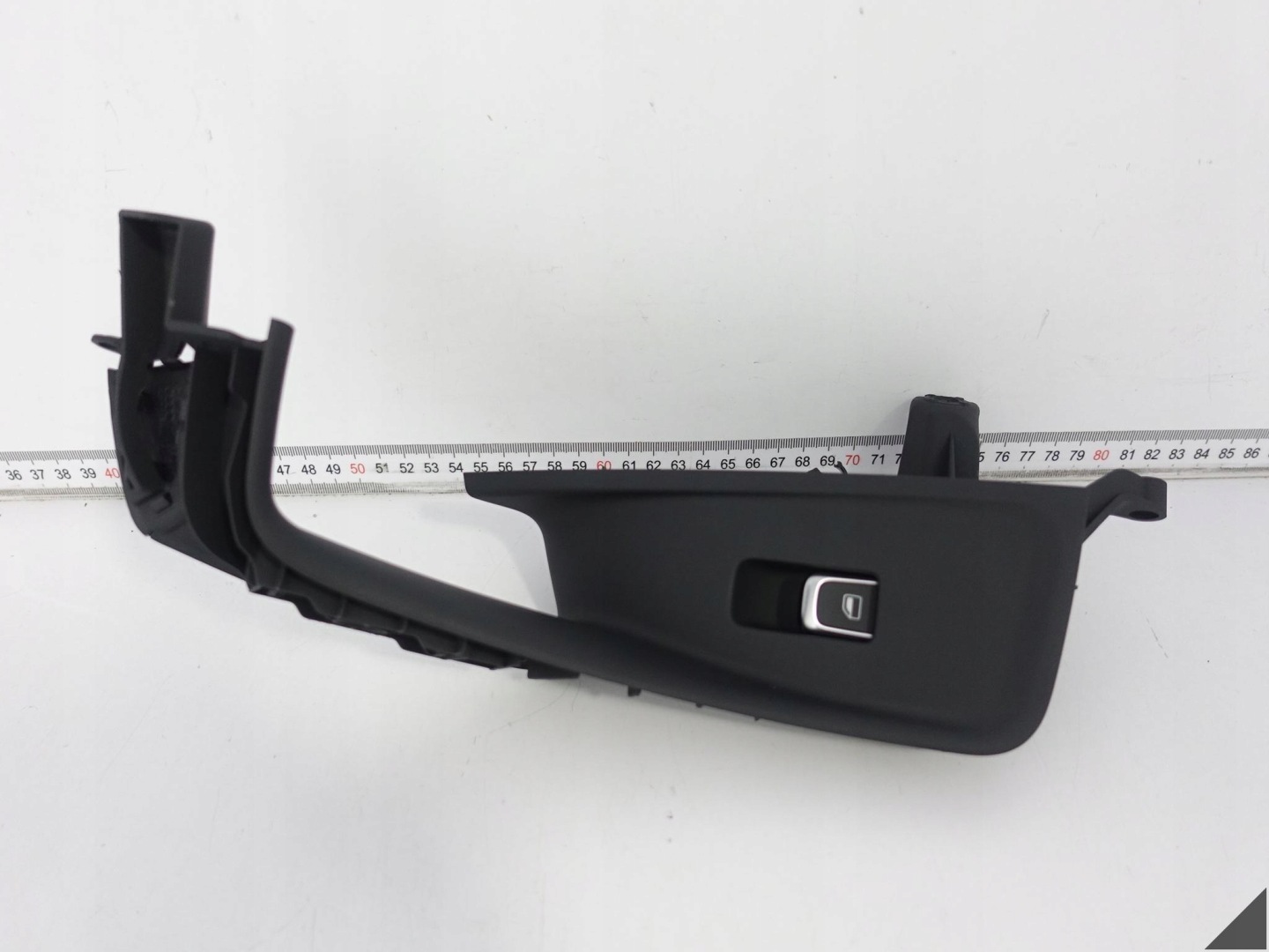 AUDI S8 A8 4H0 4H1 D4 13-17 control panel windows bracket door right front