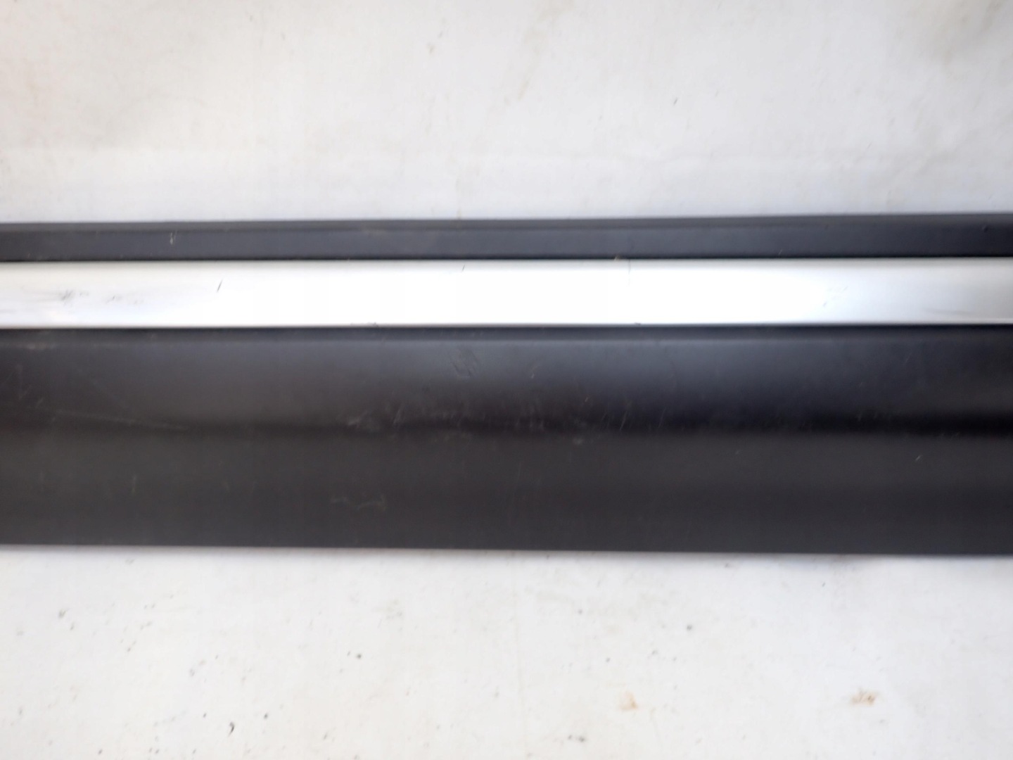 RANGE ROVER EVOQUE L538 moulding door left front front BJ32-2106