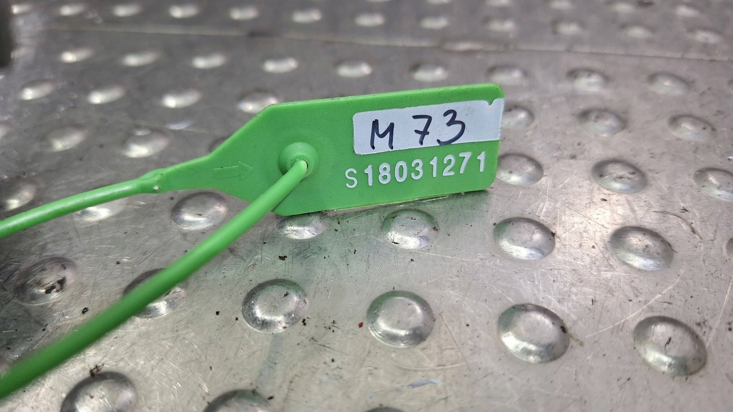 wiper mechanism front A9068200040 MERCEDES SPRINTER W906 CRAFTER and