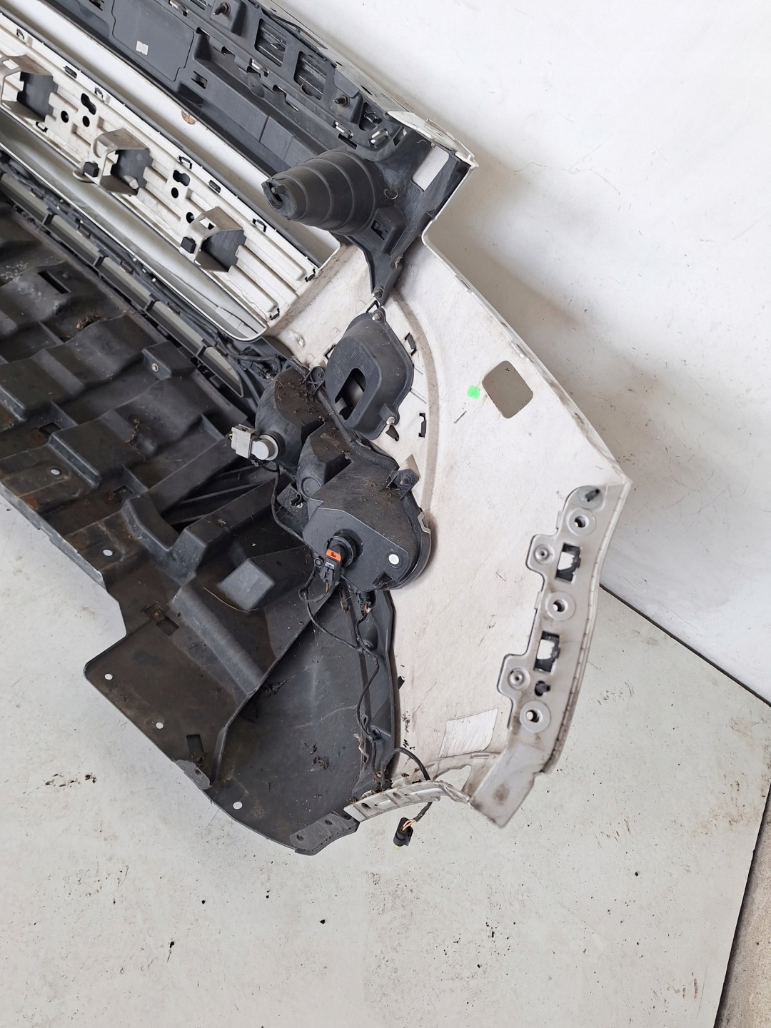 FORD KUGA MK2 12-16 bumper XENON + 6 X PDC