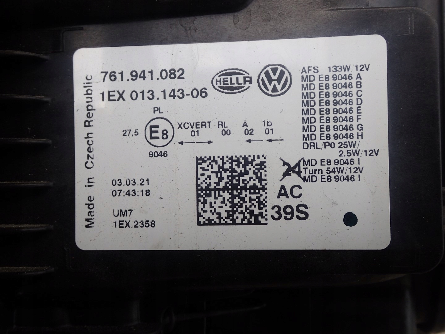 light right FULL LED VW TOUAREG 3 III 760 2018