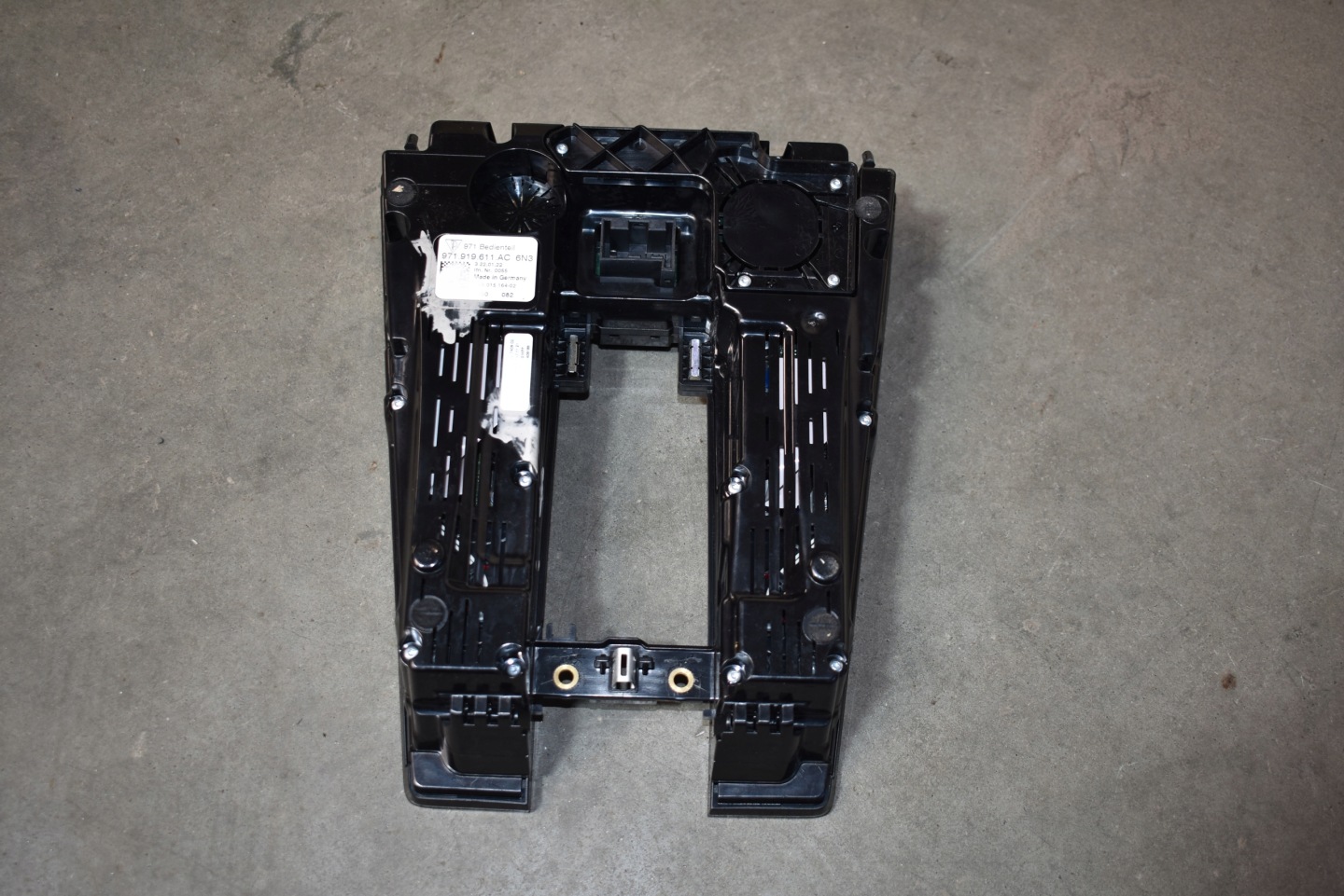 IDEALNY PANEL MULTIMEDIALNY PORSCHE PANAMERA 971 1